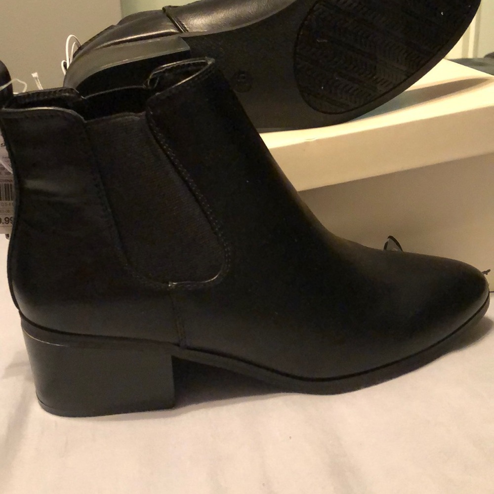 Brand New, A New Day Boots!!